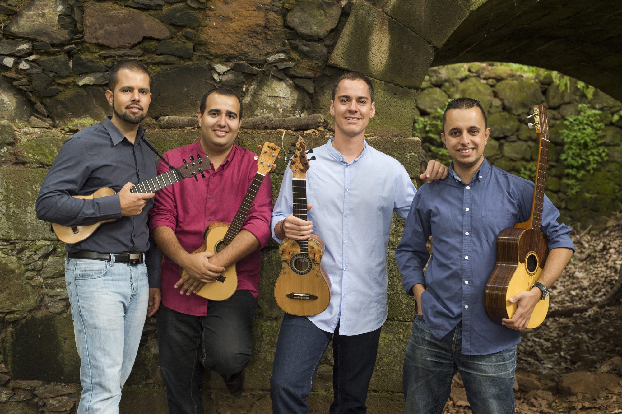 Cartel del evento «Timples y Otras Pequeñas Guitarras del Mundo»